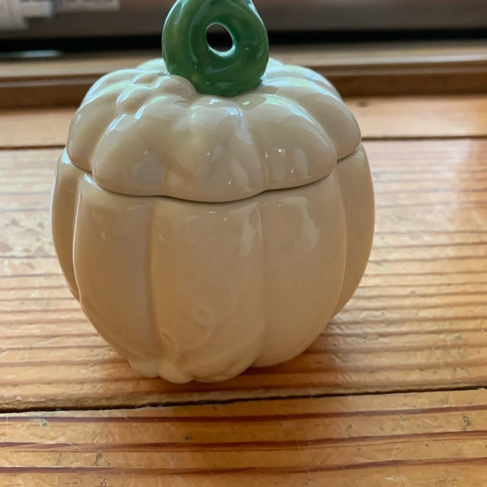 White ceramic pumpkin home decor! Like new! - Picture 2 of 10